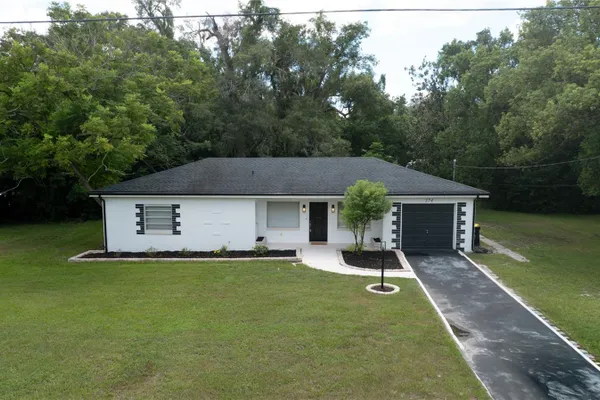 374 W GRAVES AVE