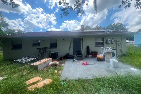 833 LONGVIEW AVE