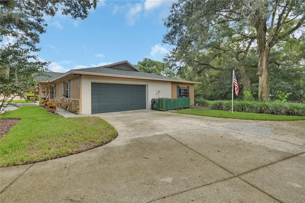 1027 VALLEY FORGE RD