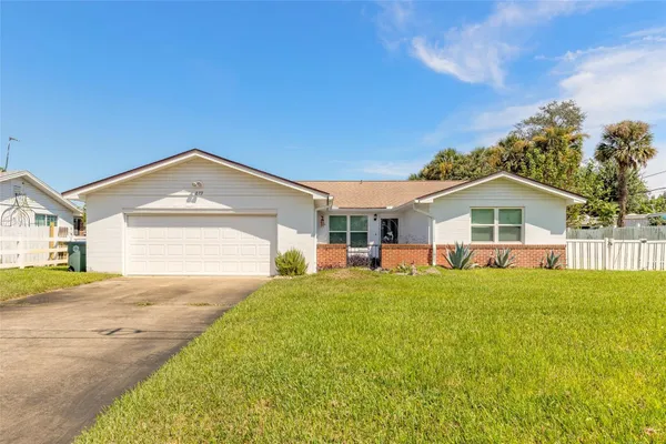 879 W COQUINA DR