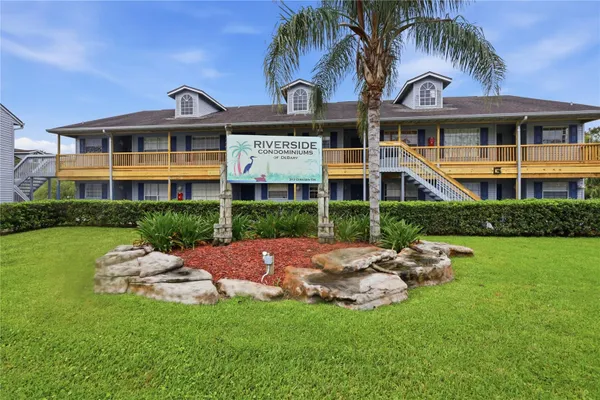 313 DIRKSEN DR F13