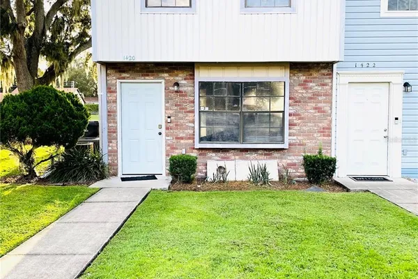 1420 RIDGE LAKE CT
