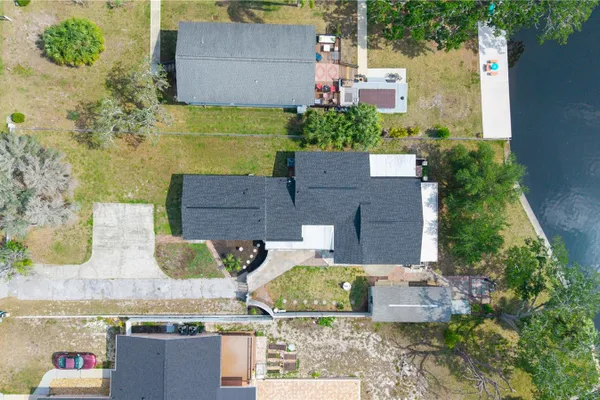 5822 RIVER RD
