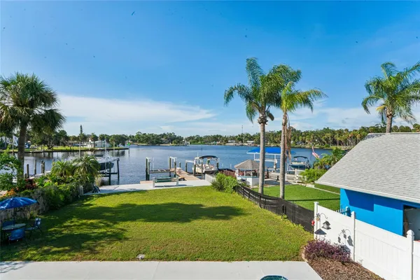 5531 MANATEE POINT DR