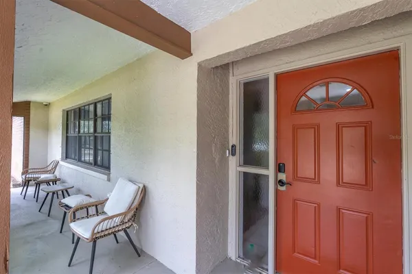 914 HARBOR CIR