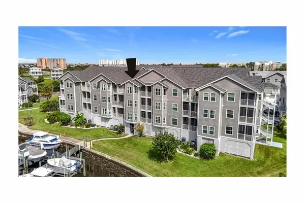 5722 BISCAYNE CT 304