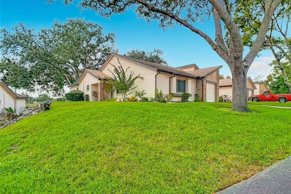 7406 HEATHER WALK DR