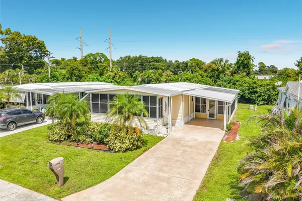 225 SHRUB LN
