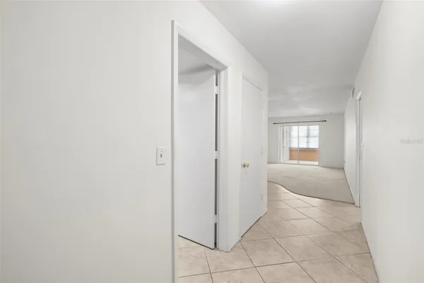 400 GLENNES LN 206