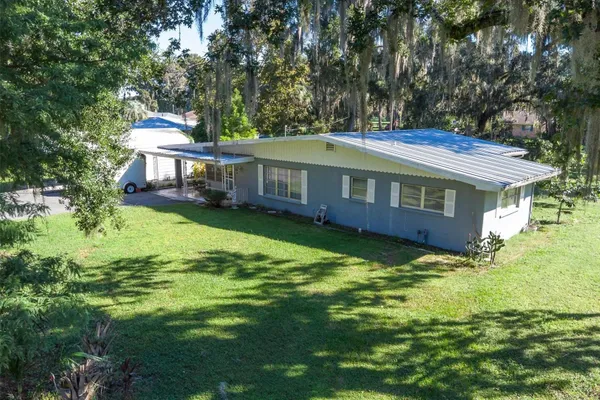 7633 S CRESCENT LOOP