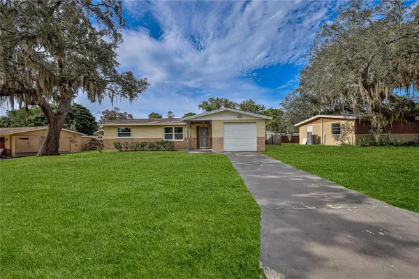 4059 SUGARFOOT DR