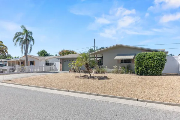 3629 KINGSBURY DR