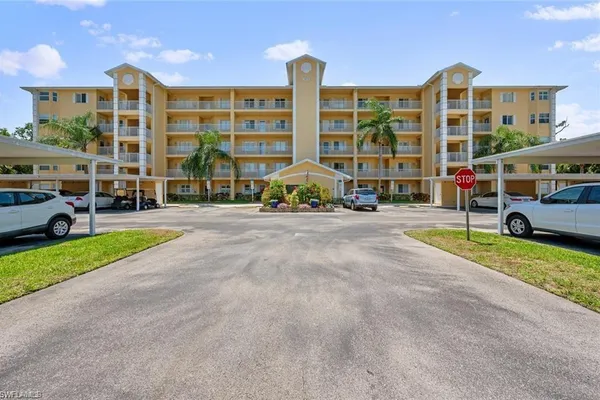 19870 BRECKENRIDGE DR 205