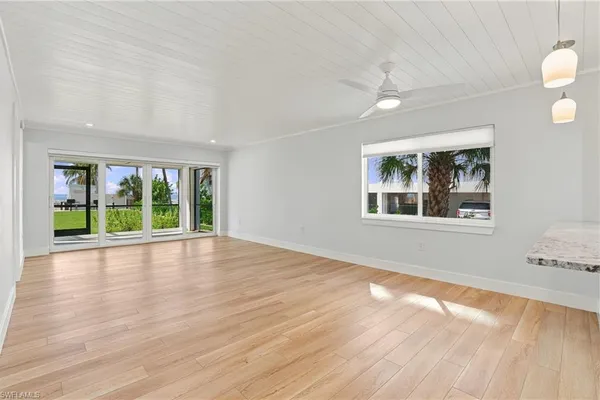 2580 ESTERO BLVD 15