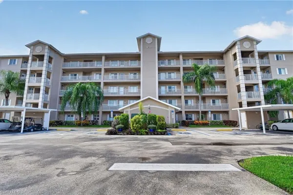 19870 BRECKENRIDGE DR 303