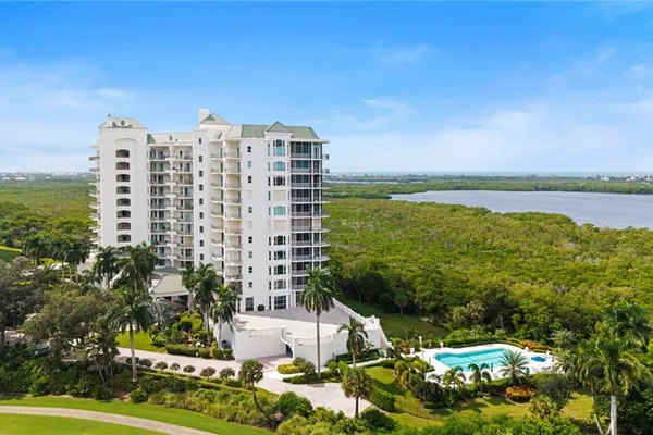 4811 ISLAND POND CT 801
