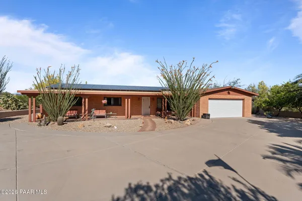 1865 HILLSIDE DR