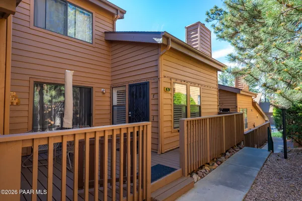 237 CREEKSIDE CIR E