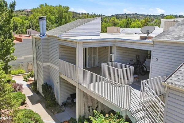 333 W LEROUX ST B6