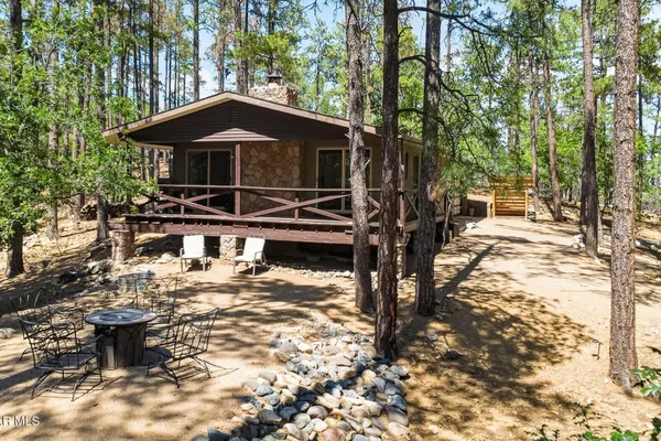1425 S HIGH VALLEY RANCH RD