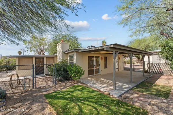 205 N CUCURACHA ST