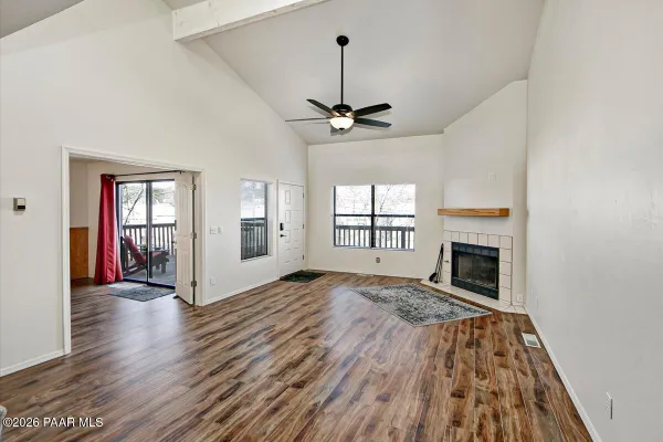 244 CREEKSIDE CIR A