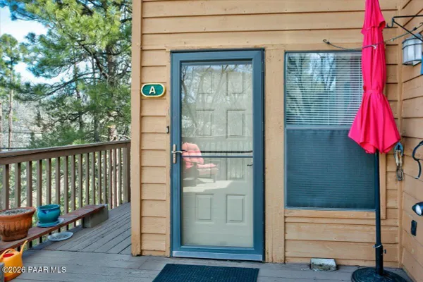 244 CREEKSIDE CIR A