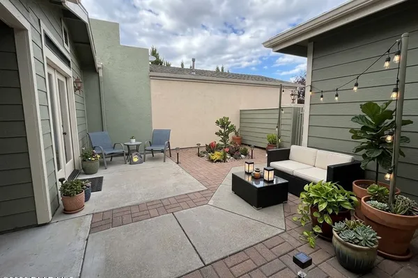 3347 IRIS LN