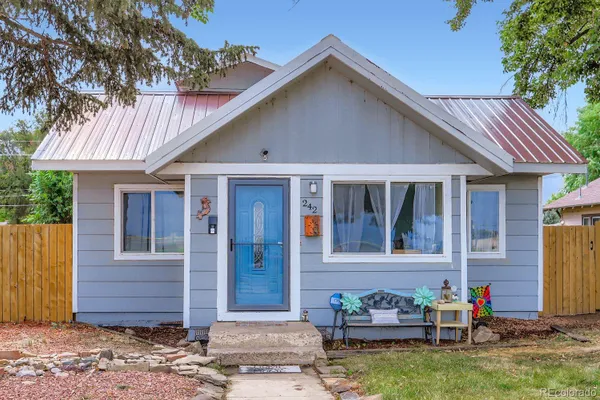 242 TODD AVE