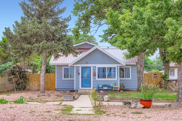 242 TODD AVE