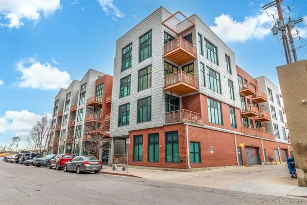 3100 HURON ST 4G