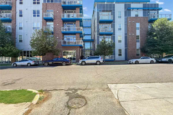 1488 MADISON ST 403