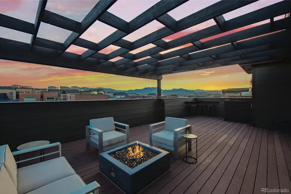 510 SUPERIOR DR
