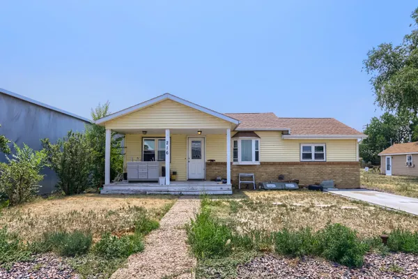 216 5TH AVE