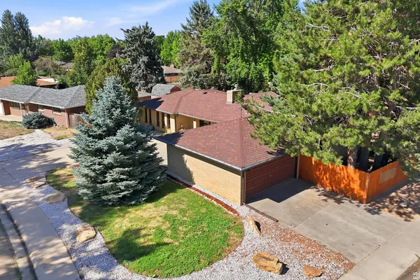 1843 JEWEL DR