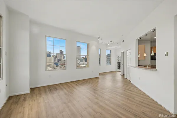 475 W 12TH AVE 14D
