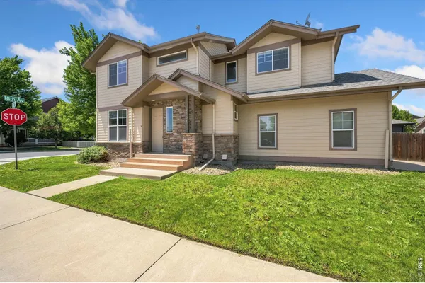 2104 18TH AVE
