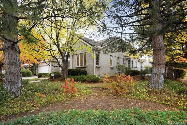44 GOLDEN EAGLE LN