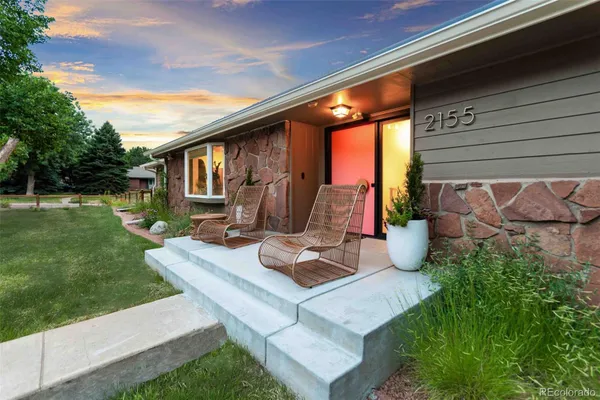 2155 UNION DR