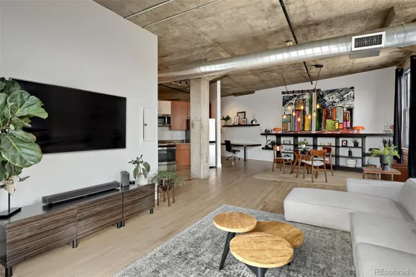 2500 WALNUT ST 312