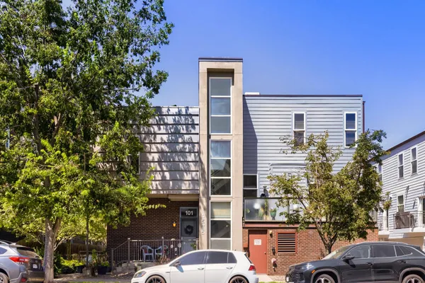 4575 TENNYSON ST 106