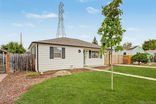 3070 W FORD PL