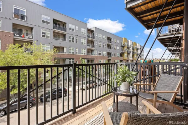 2960 INCA ST 219