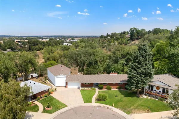 4504 EVERETT DR