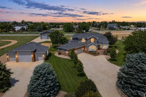 3795 WHITETAIL CT