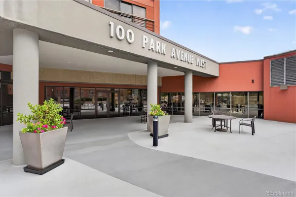 100 PARK AVE 1704