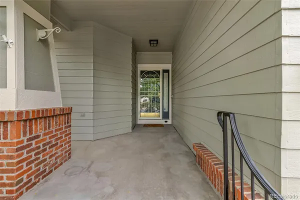 2592 S TROY CT