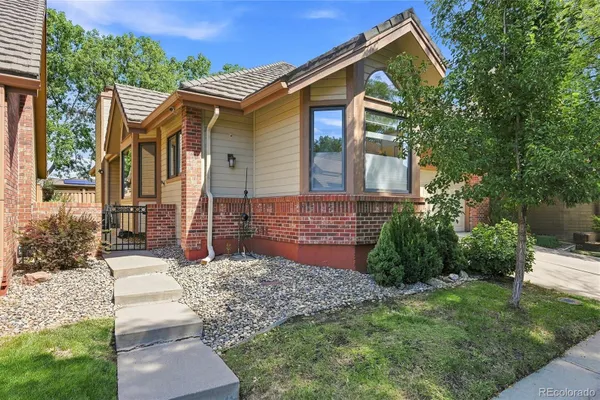 4565 E MEXICO AVE 14