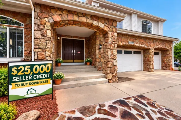10083 CHARISSGLEN CT