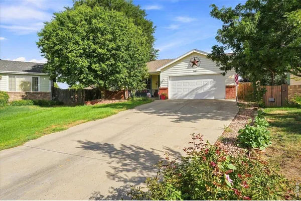 3105 BURRO CT